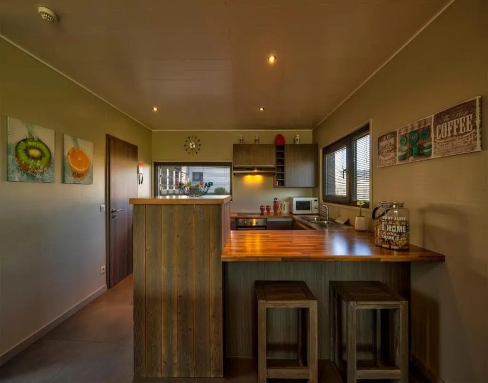 Villa | Dining