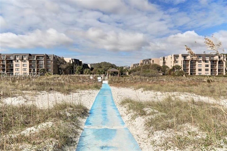 Beach walkway