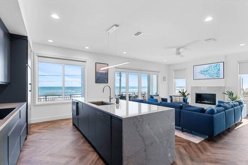 Oceanfront, heated Pool, Beach, New Smyrna Beach, Vacation rental, Outdoor patio