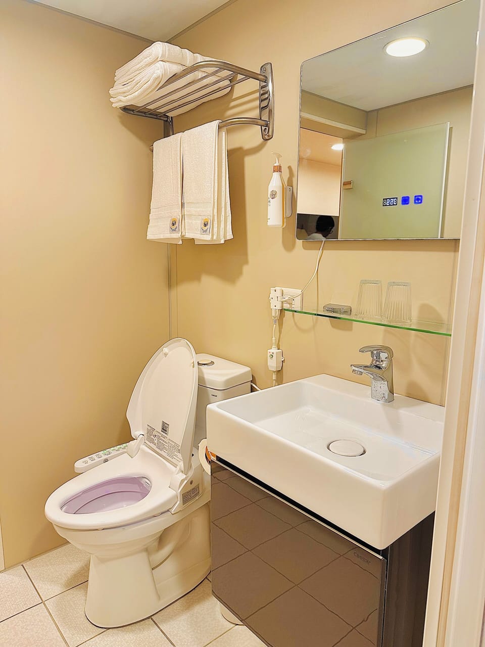 Shower, eco-friendly toiletries, hair dryer, bidet