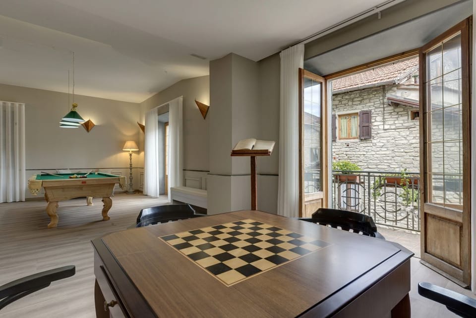 Game room