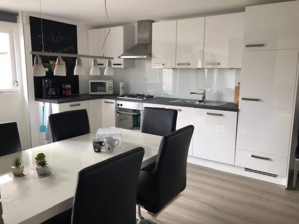 House | Dining