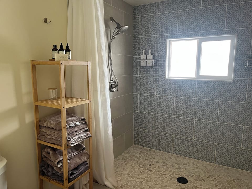 HUGE shower for 2 in Master Bath!
