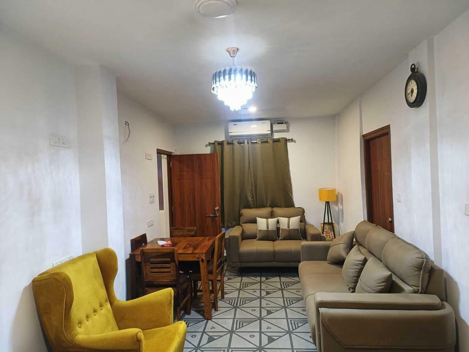 Premium Double Room | Living area