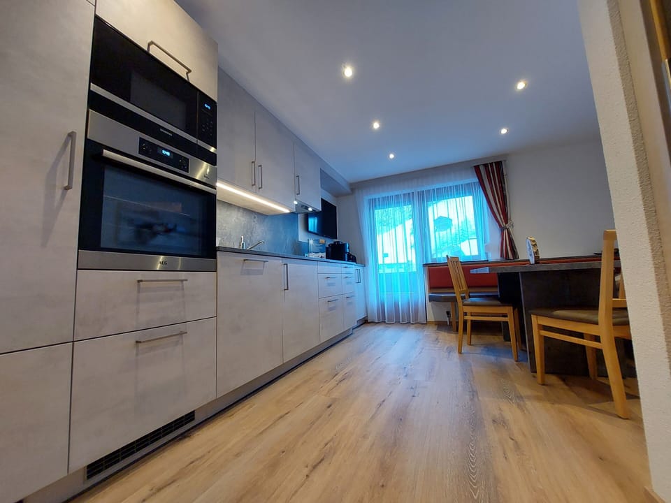 Deluxe Condo, 3 Bedrooms, Balcony, River View | Private kitchen | Highchair