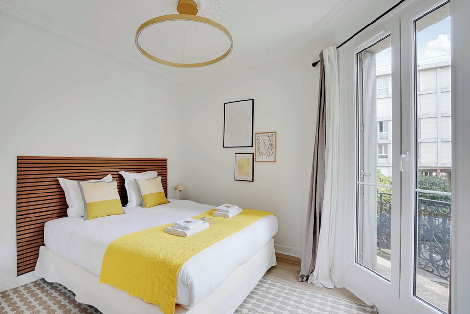 Apartment | 2 bedrooms, laptop workspace, iron/ironing board, bed sheets