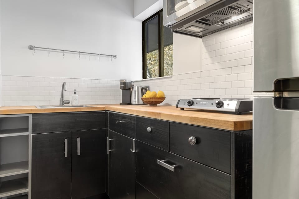 Condo, 1 Bedroom | Private kitchen | Coffee/tea maker, fridge