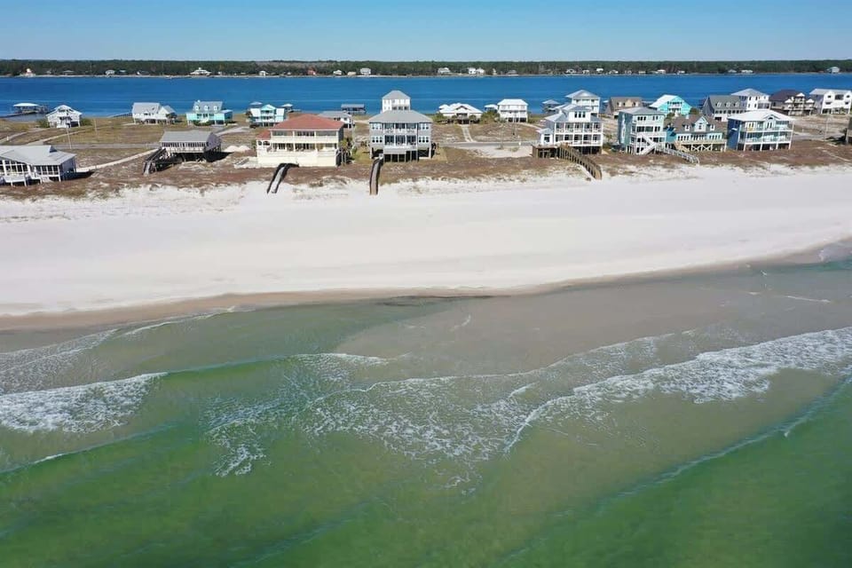 Enjoy stunning beach views in Gulf Shores with sugar-white sand, clear Gulf waters, and unforgettable sunrises and sunsets—all just steps from your door. A perfect setting for relaxing, unwinding, and soaking in the coastal beauty.