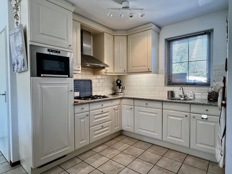 House | Private kitchen | Highchair
