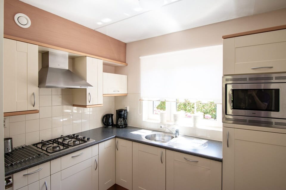 House | Private kitchen | Stovetop