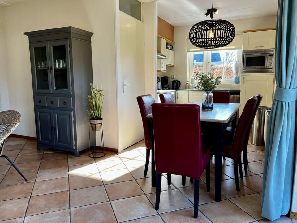 House | Dining