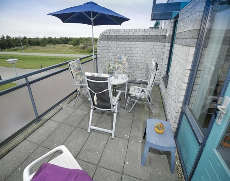 House | Balcony