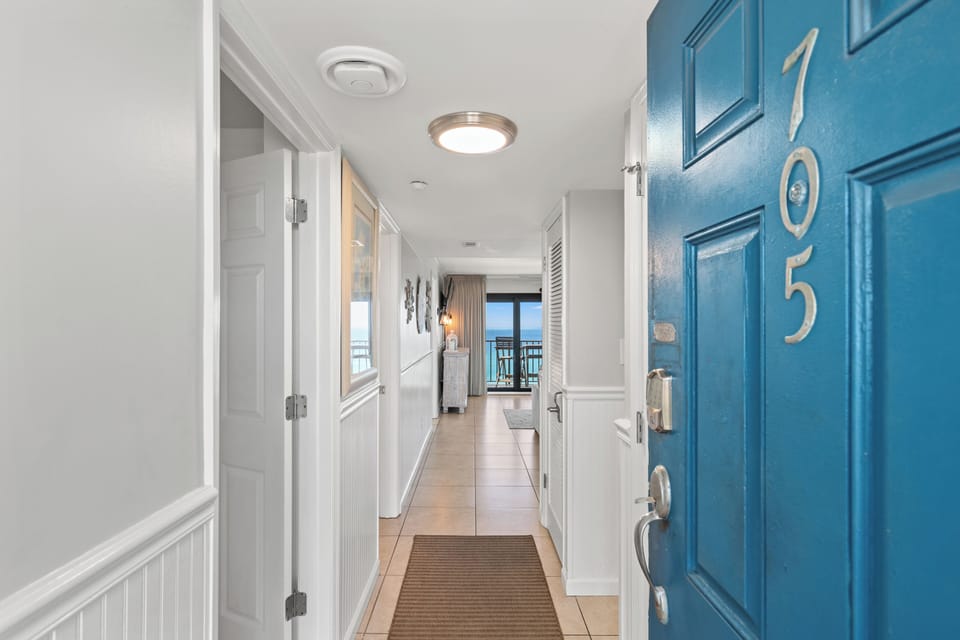 Private Entrance