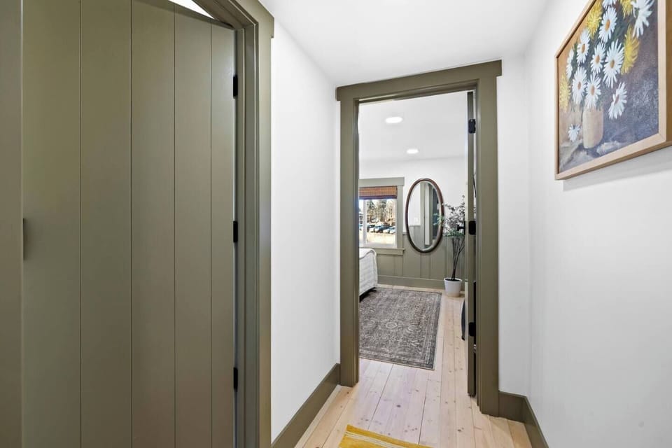Bedroom Entry