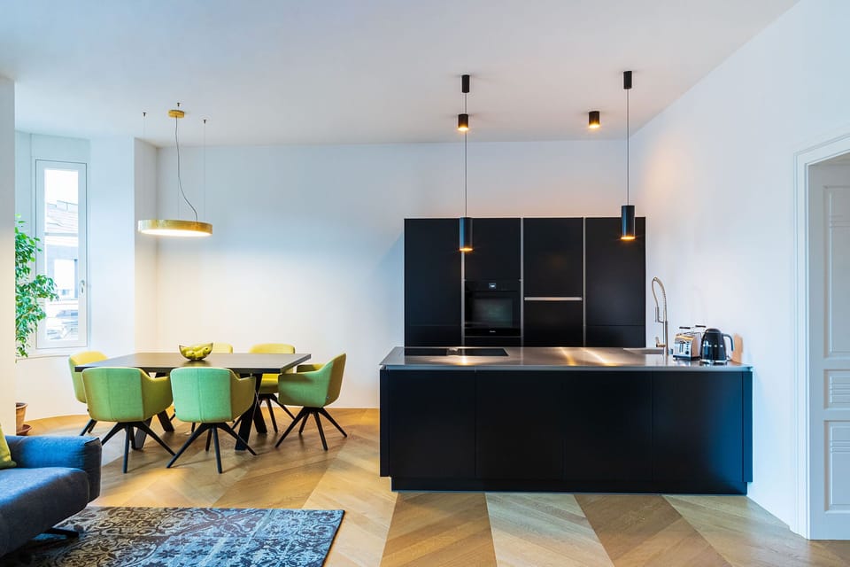 Deluxe Apartment, 3 Bedrooms, City View, Annex Building | Private kitchen | Highchair