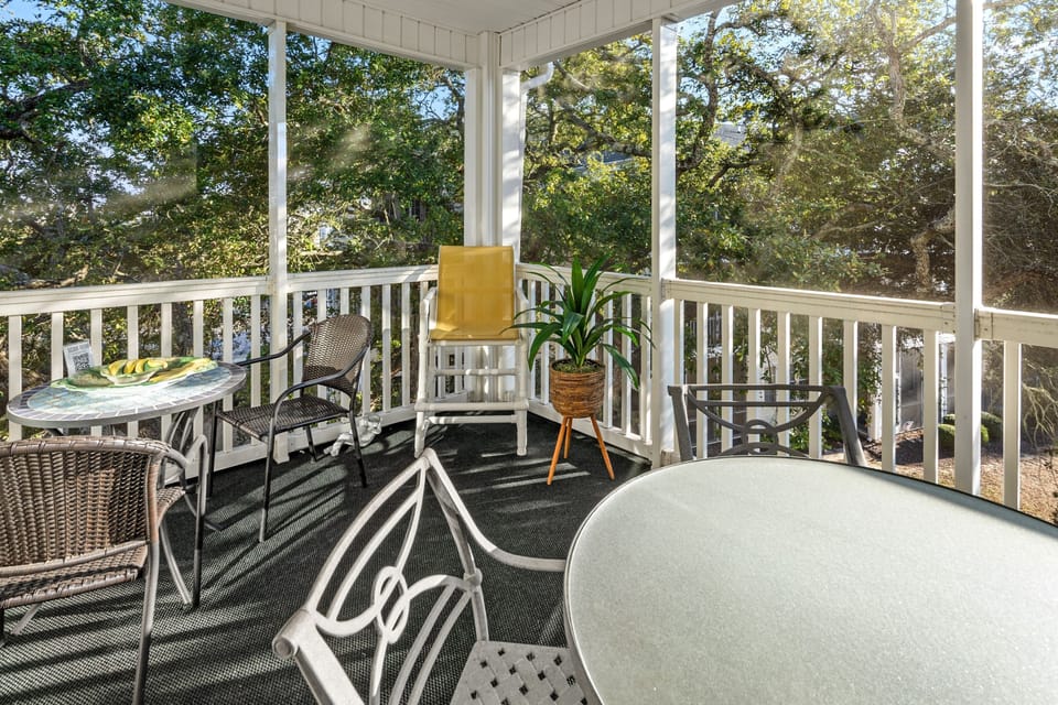 Chair, Furniture, Building, House, Porch