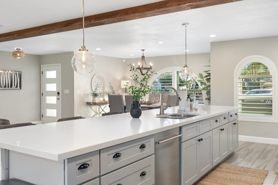 Kitchen Island 