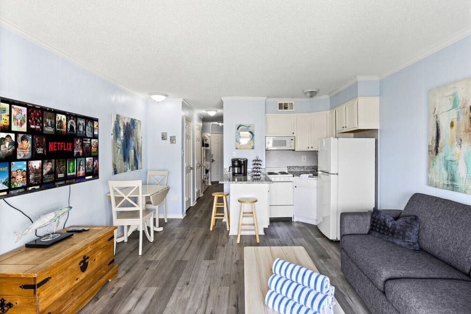 Open-concept living with a fully equipped kitchen and smart TV!