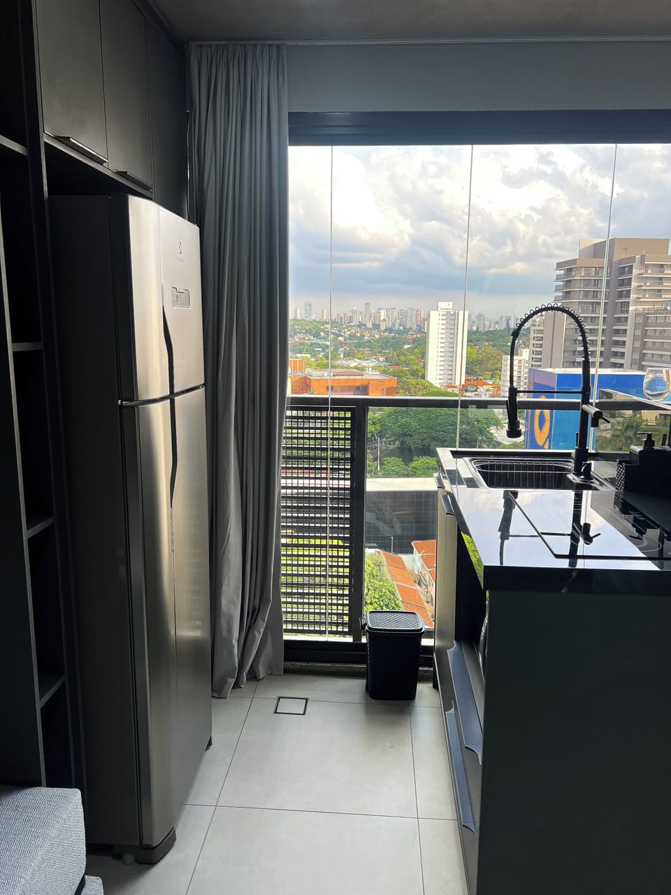 Executive Studio, City View | Private kitchen