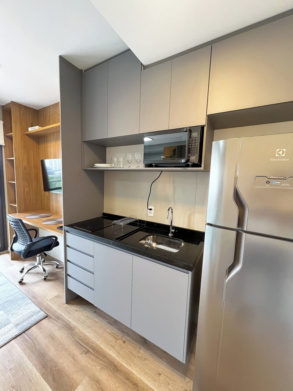 Comfort Studio, Balcony, City View | Private kitchen | Espresso maker