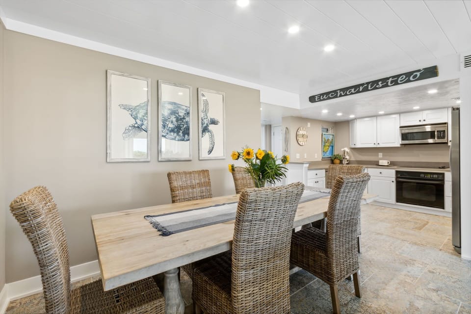 Dining Table Seating 6