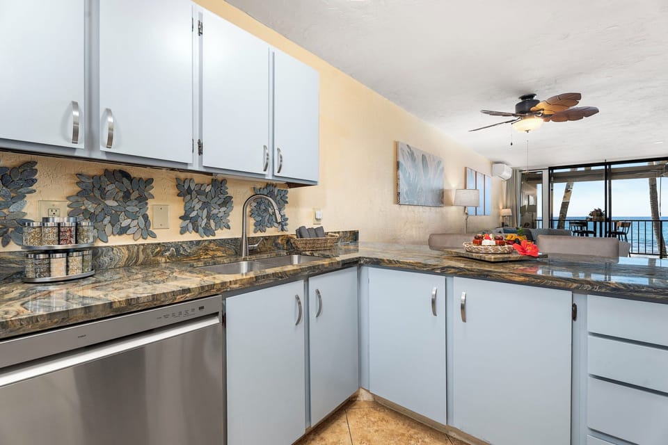 Kitchen with a great view!
