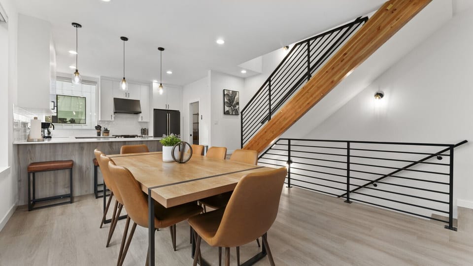 Spacious dining area for a group