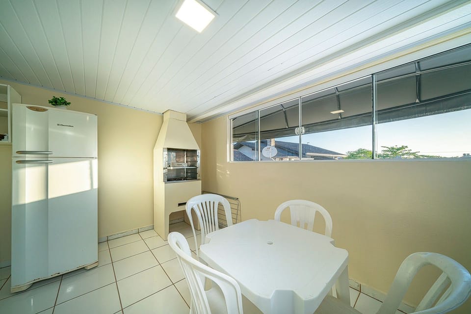 Apartment | Dining