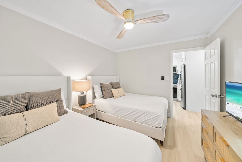 Beachside Villas 811 | Guest Bedroom | Seagrove Beach
