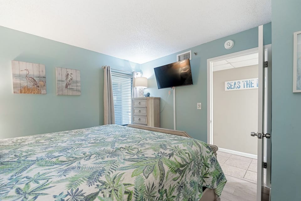 Tranquil Master Suite with King Bed