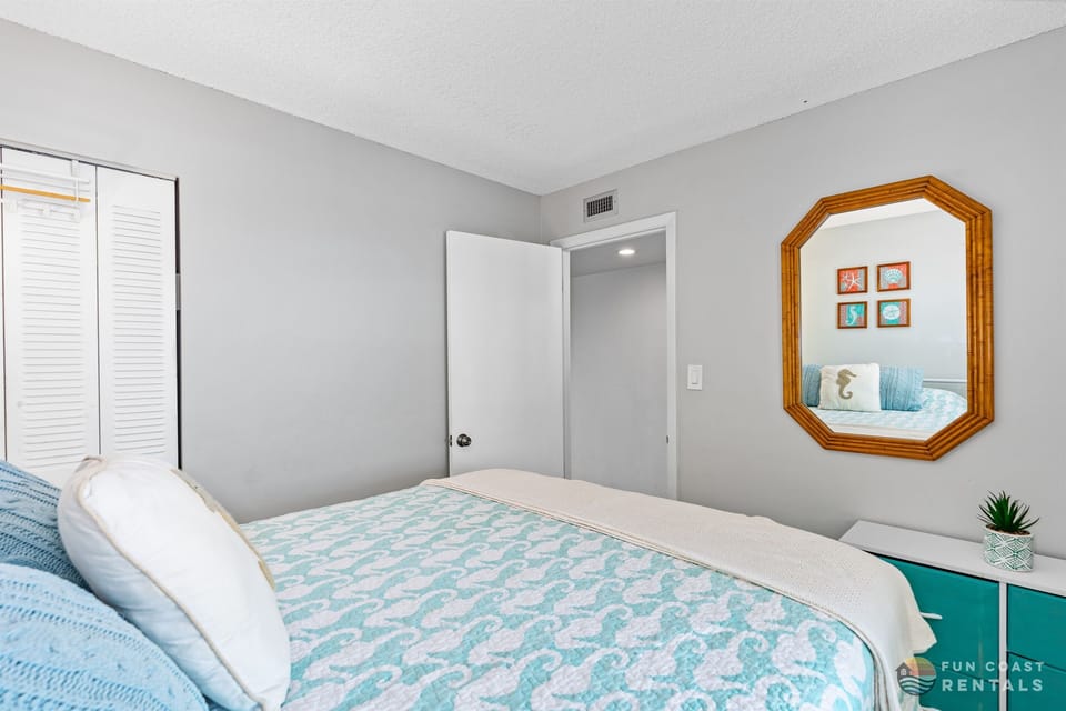 Queen Bedroom