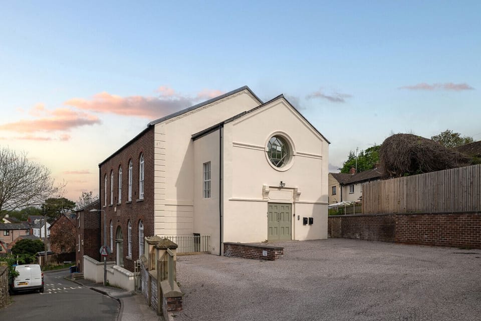 Set within a beautifully converted chapel, the apartment offers unique character and charm, along with the convenience of a private residents-only car park.