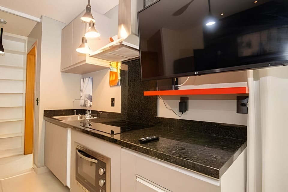 Basic Apartment | Private kitchen | Microwave, stovetop, cookware/dishes/utensils