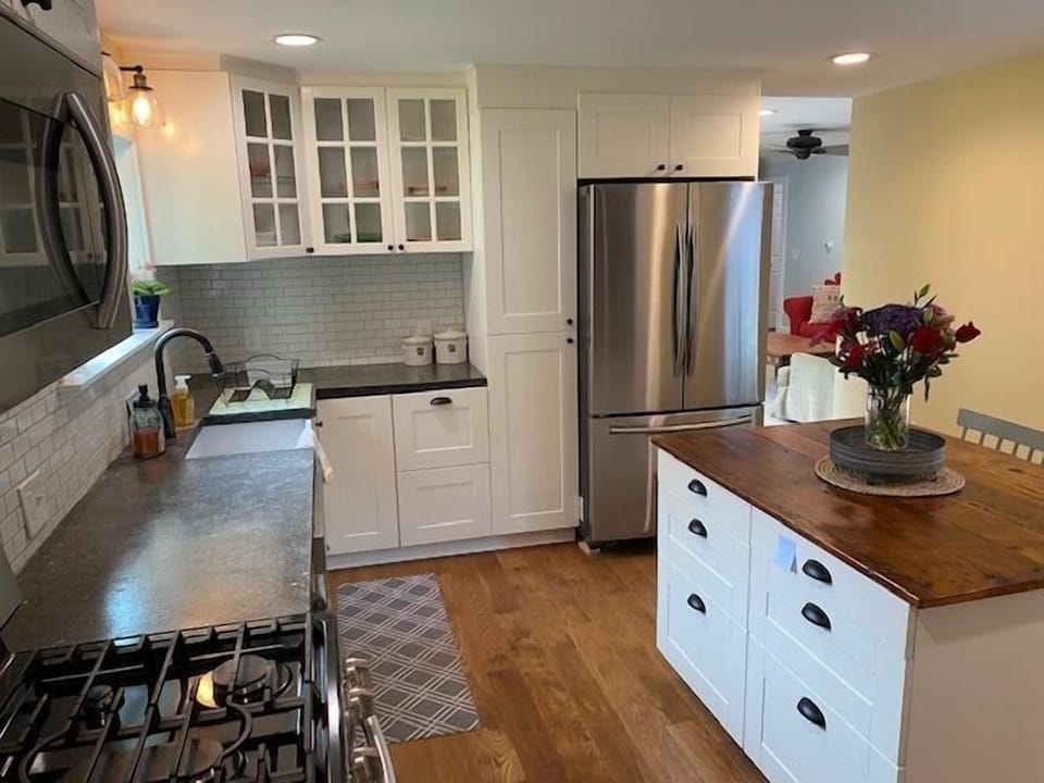 Downstairs Unit A Kitchen 