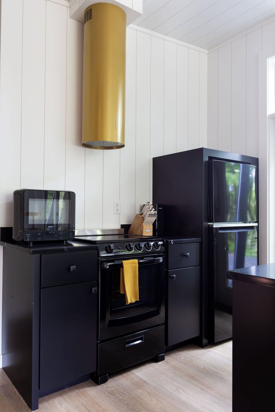 Modern Mohican Flora Springs 15