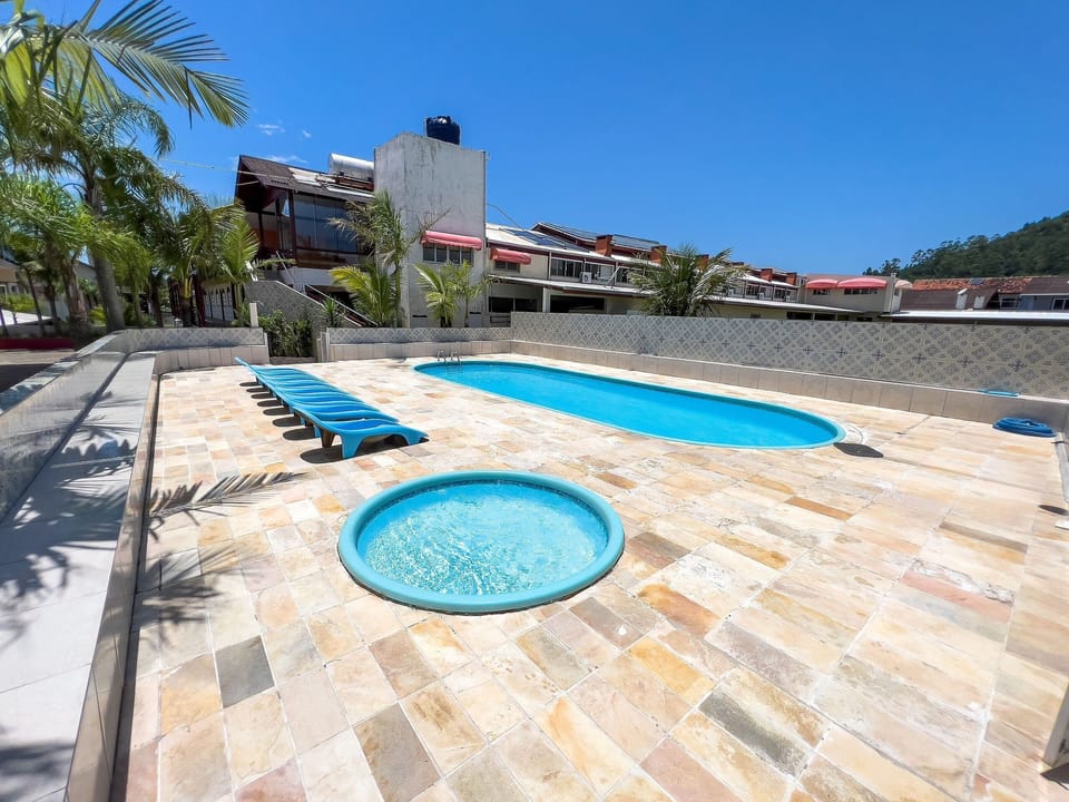 Suite | Pool | Outdoor pool