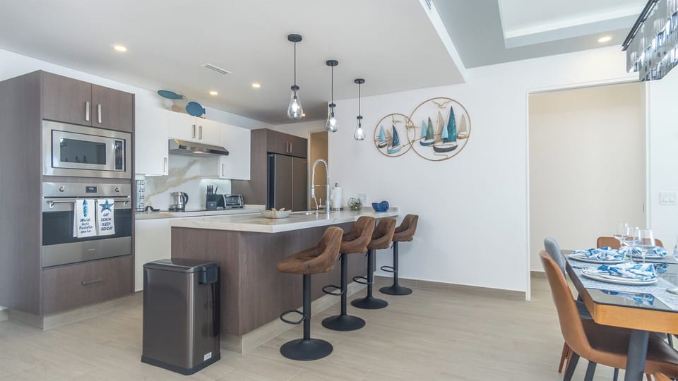 bar stools at the kitchen counter