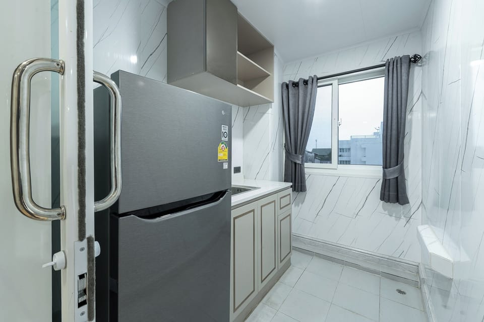 Executive Suite | In-room safe, desk, free WiFi, bed sheets