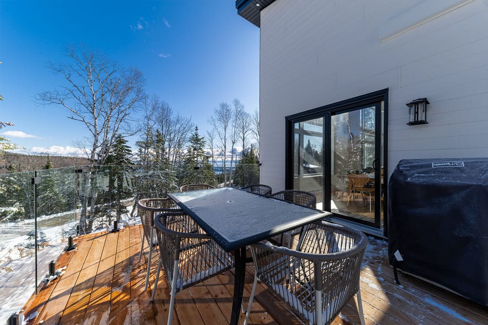 Morning coffee on the terrace with views for days!