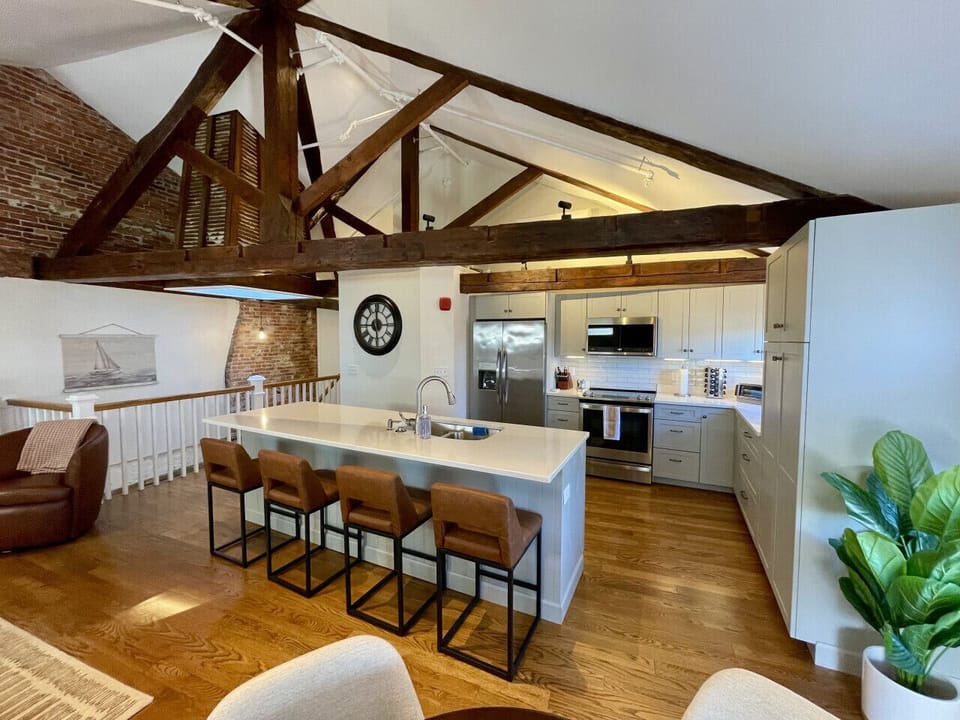 Welcome to the Penthouse on Penhallow