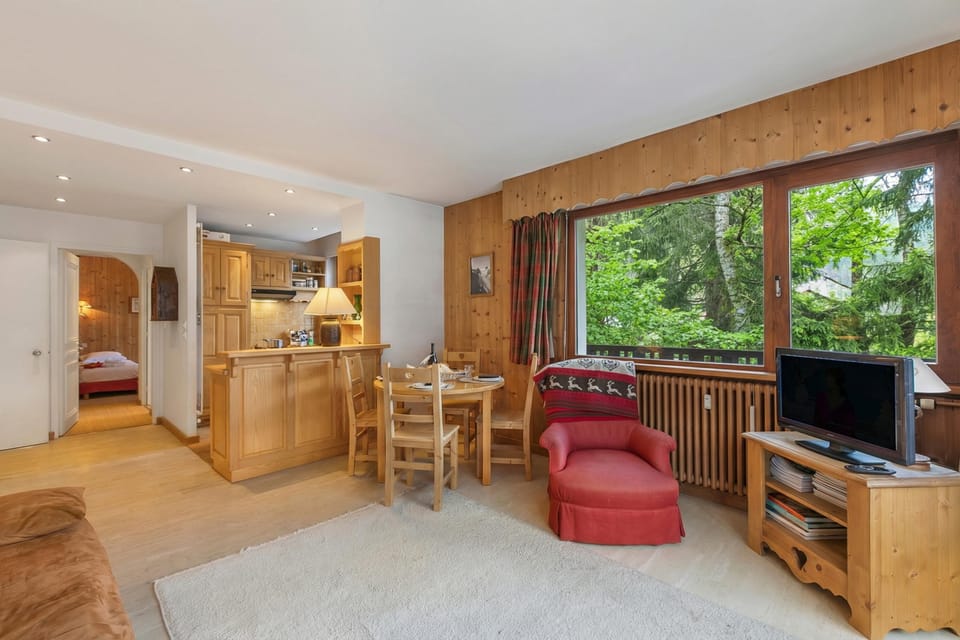 Living and dining room