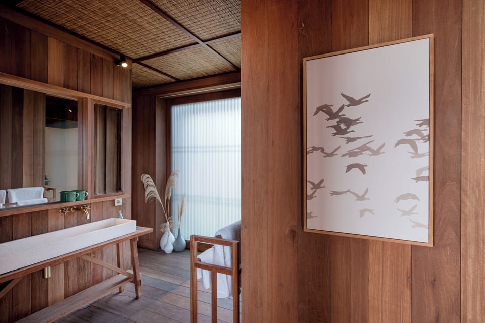 Villa | Bathroom | Free toiletries, soap, shampoo, toilet paper