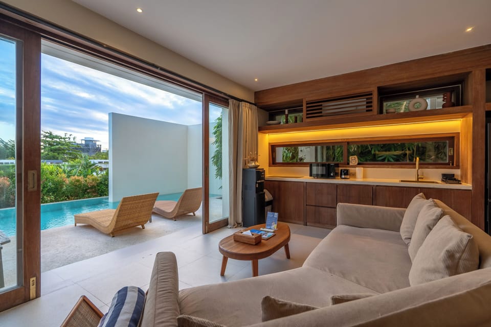 Villa | Living room | Flat-screen TV