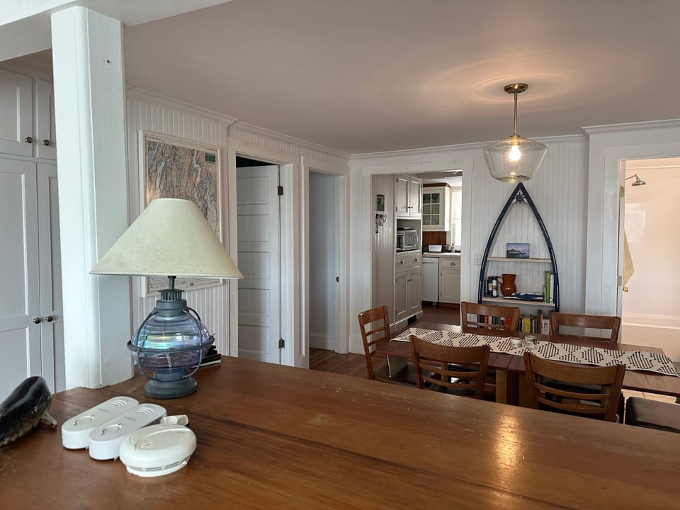 Tastefully decorated rooms