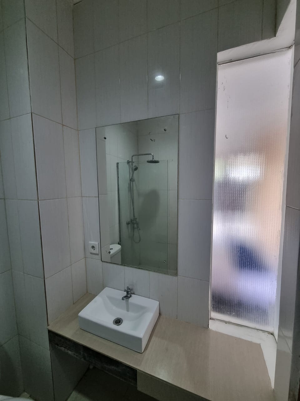 Basic Double Room, Courtyard View | Bathroom | Shower, towels, soap, shampoo