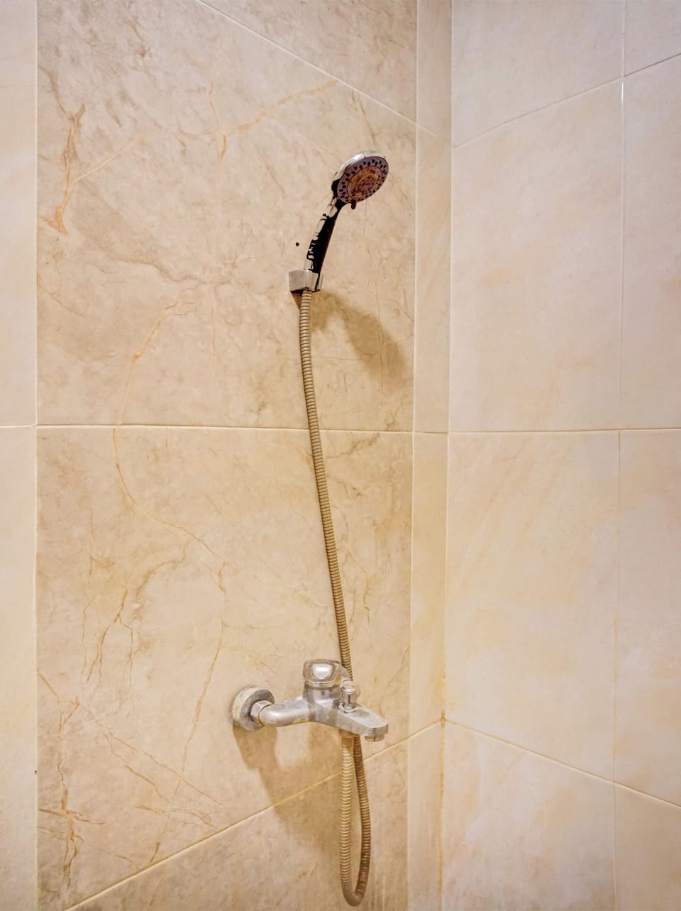 Shower, towels, soap, shampoo