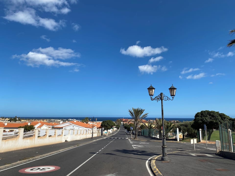 Way to the beach and town
