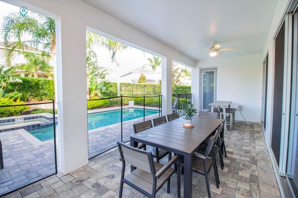 The private pool has a removable mesh safety net in case there are little ones roaming.
