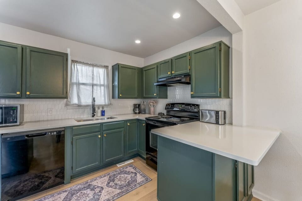 Fully Stocked Kitchen