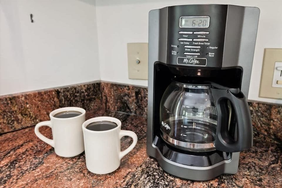 Kitchen Delight: Brew fresh coffee and savor the perfect morning in our stylish kitchen!